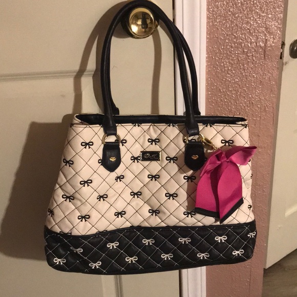 Betsey Johnson Handbags - Betsy Johnson Purse